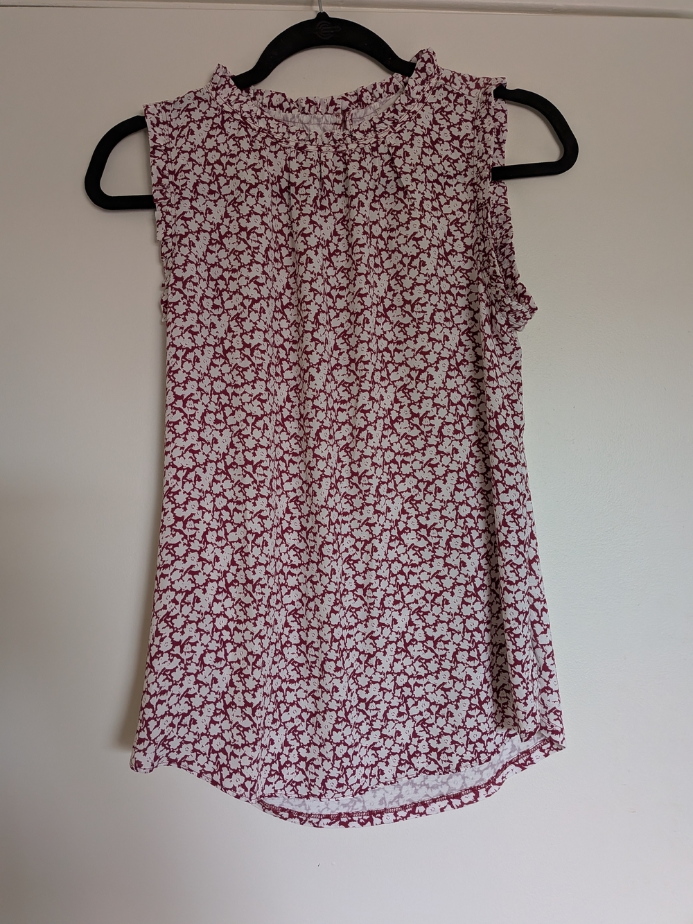 Sleeveless Red Floral Shell - LOFT - XXS